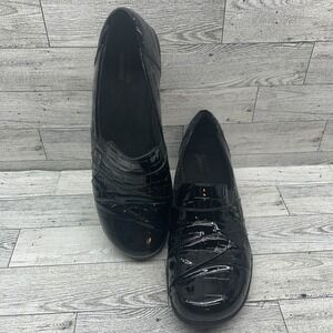 Clarks May Marigold Black Patent Croc Embossed Loafer Shoes Women Size 8M